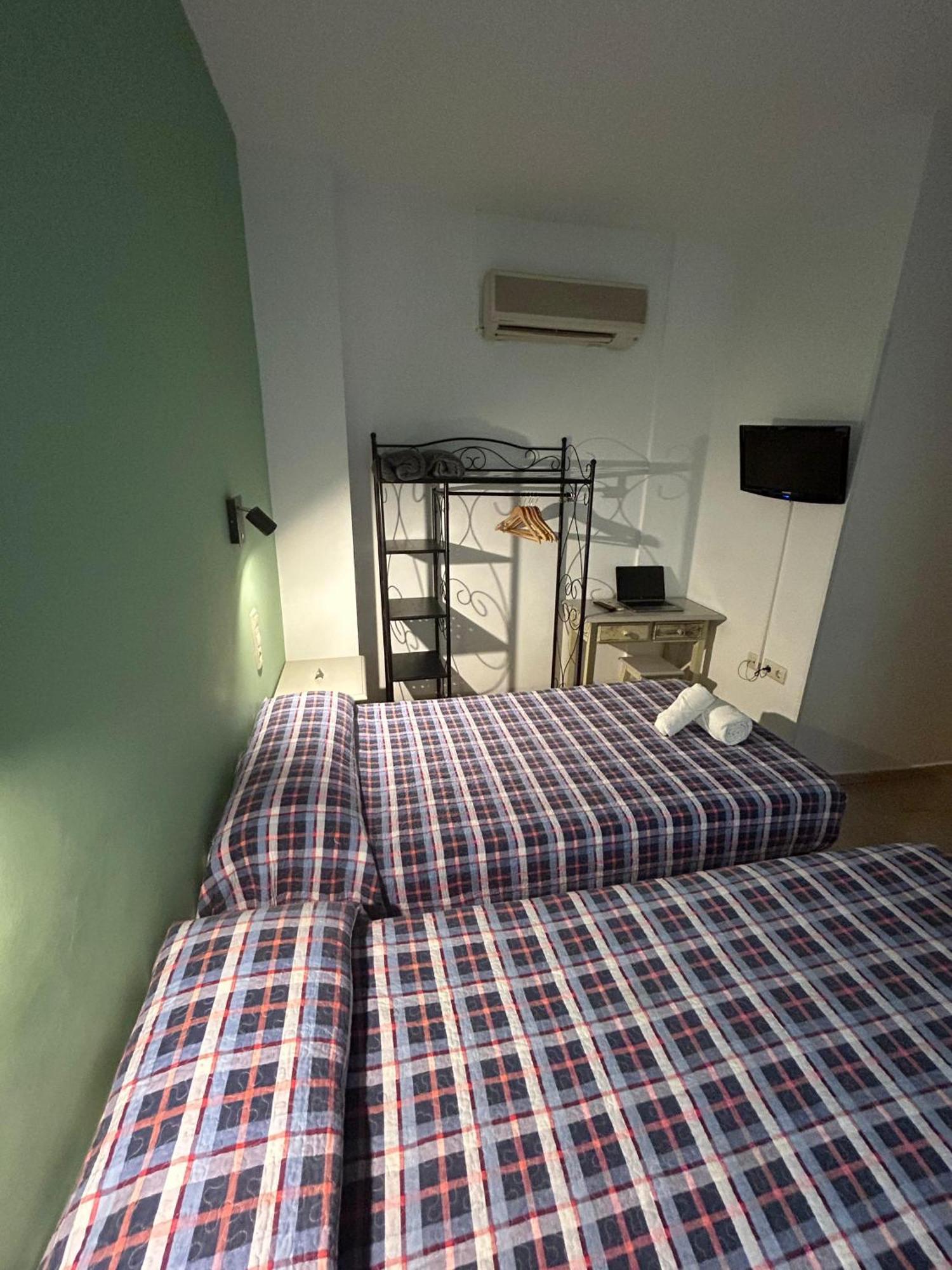 Hostal El Olivo Granada Kültér fotó