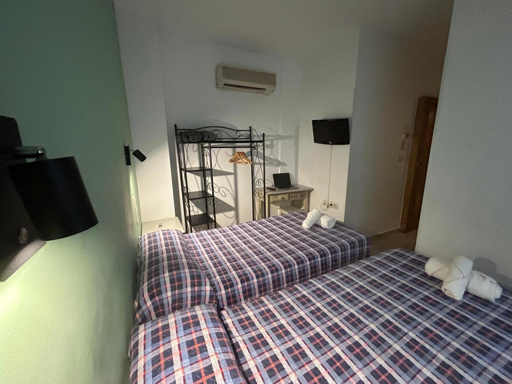 Hostal El Olivo Granada Kültér fotó
